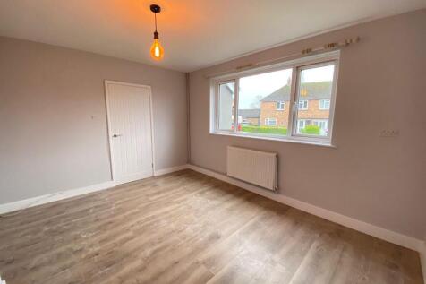 Chalfield Crescent, Melksham photo 4