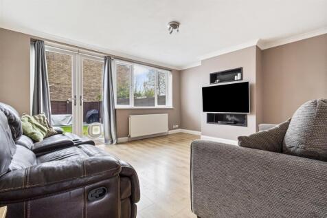 3 Radnor Roads-005.JPG