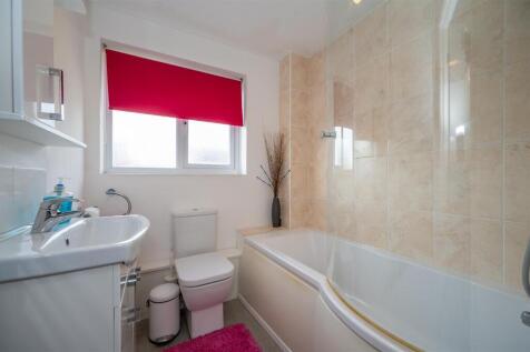 33 Kingfisher Close 25 13.jpg