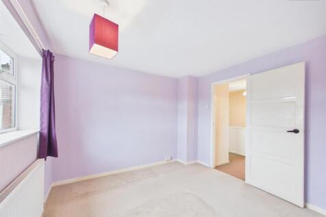Bedroom D.jpg