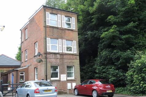 2 Church Lane East