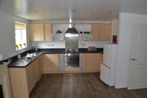 Platt House, Elmira Way, Salford photo 3