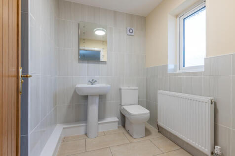 En suite Shower R...