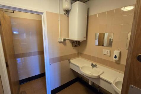 Serviced Office to rent Image 8