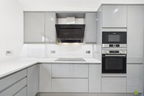 Presented by Clinton at EweMove Bexleyheath and Da