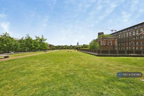 Exterior: Wellington Park