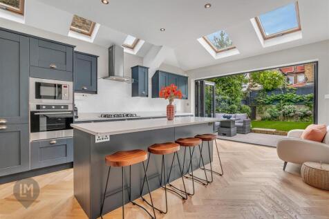 Kitchen/Dining/Living Room