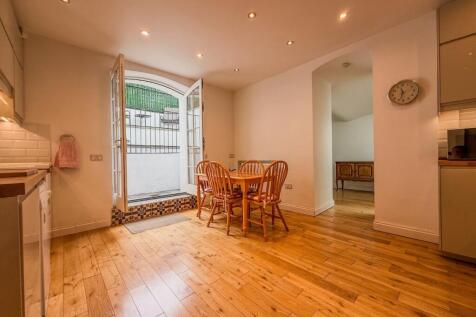 Gordon Road, Clifton, Bristol, Somerset, BS8 photo 4