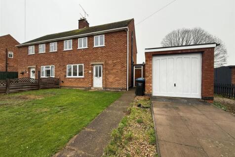 11 Ryder Way Front.jpg