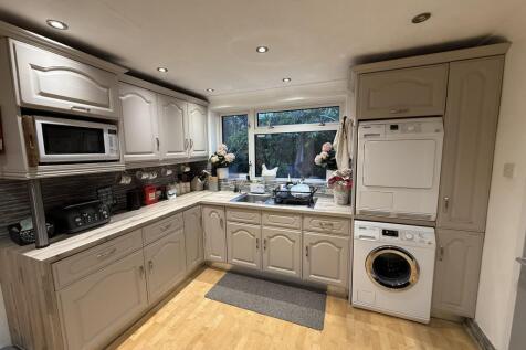 Communal Kitchen