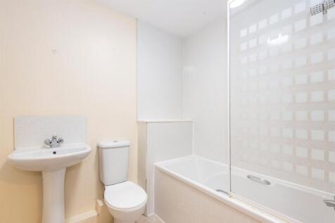Bathroom AD4.jpg