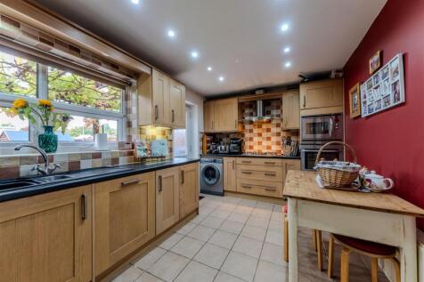 12 Beechfields-001.jpg