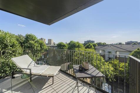 Holly Tree Apartments