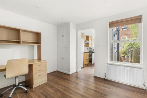Easton Terrace-7.jpg