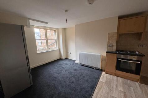 Flat , High Street, MK40 photo 5