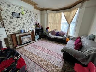 Lounge 1