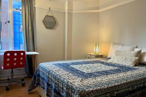 Furnished Rooms with Balcony
