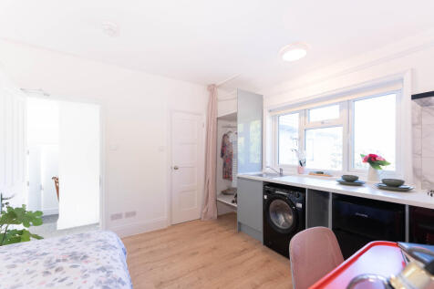 Milton Road, Cambridge, Cambridgeshire photo 4