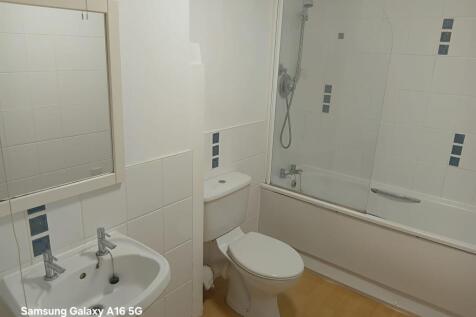 Flat , Clarendon Press, Market Street, Ventnor photo 5