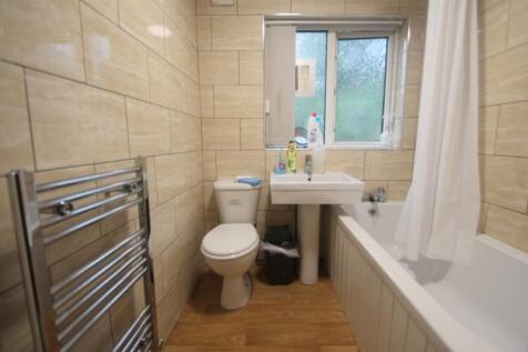 Welton Mount, Hyde Park, Leeds photo 5