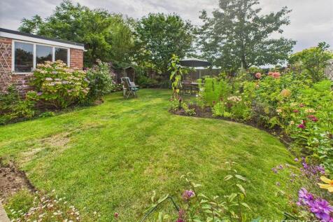 CAM02318G0-PR0519...