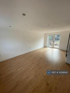 Harwood Gardens, Waterthorpe, Sheffield, S20 photo 5