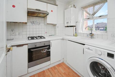 28 Kennet Square, Mitcham, CR4 3RR