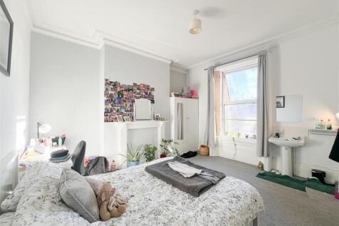 7-bed terraced on Glossop Road, Sheffield, £477/mo