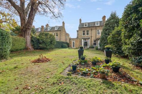 Burlington Gardens, W4 - FOR SALE