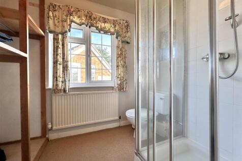 En-Suite Shower Room 735