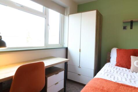 93 Waverly Room 5 5.JPG