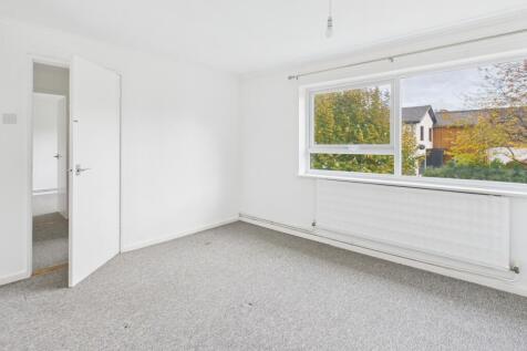 CAM02545G0-PR0519-STILL012