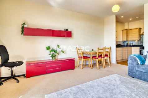 Fitzwilliam Street, Bletchley, Milton Keynes, Buckinghamshire, MK3 photo 4