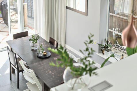 1328012-16-688a2d...