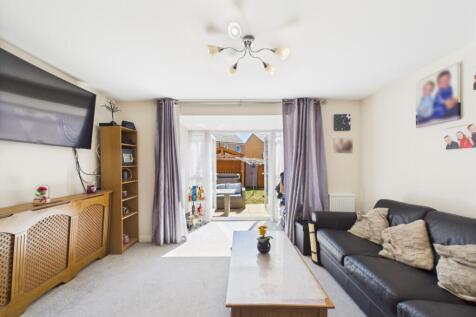 CAM02023G0-PR0153-STILL041