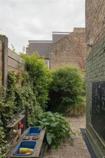 Wellington Road, E17