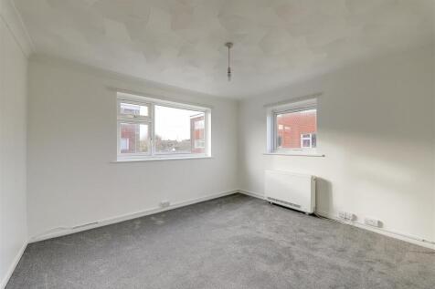 St Bernards Court, Sompting Road, Lancing photo 5