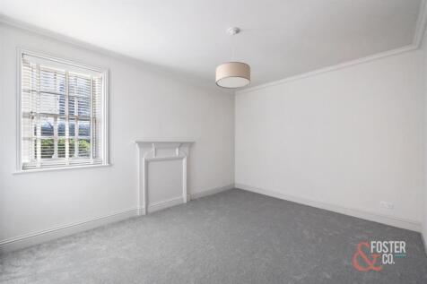 Grand Avenue 8 Flat 9-003.jpg