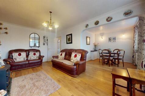 Cranshaw Avenue, Reception Room