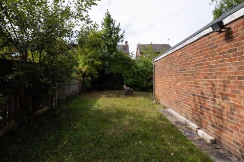 7_Brockenhurst_Close