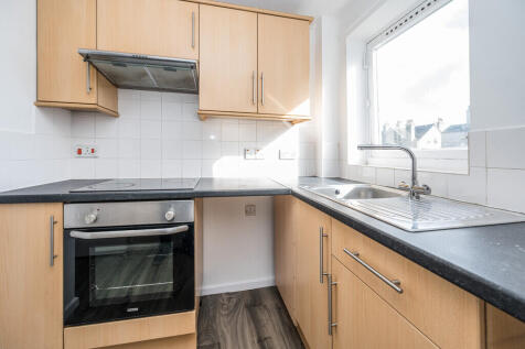 Kensington Court, London Road South photo 5