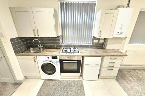 Burnage Lane, Burnage, Manchester, M19 photo 3