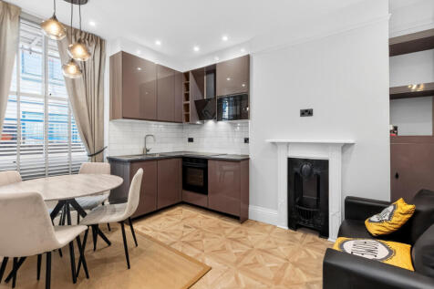 Reception/Kitchen