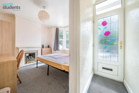 db420704-2dfd-41e...