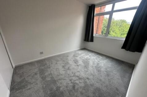 50A The Avenue, Sale, Cheshire, M33 4SH photo 5