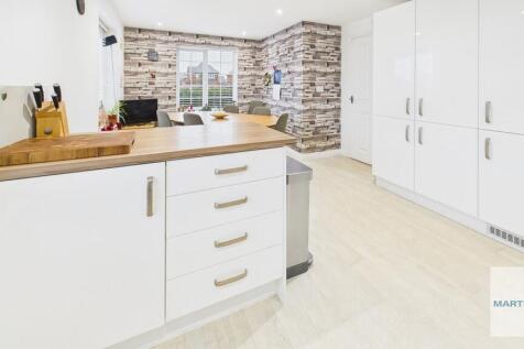 CAM03663G0-PR0220...