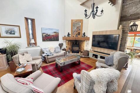 WhatsApp Image 2025-09-29 at 11.28.09.jpg