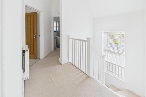 CAM05068G0-PR0013...