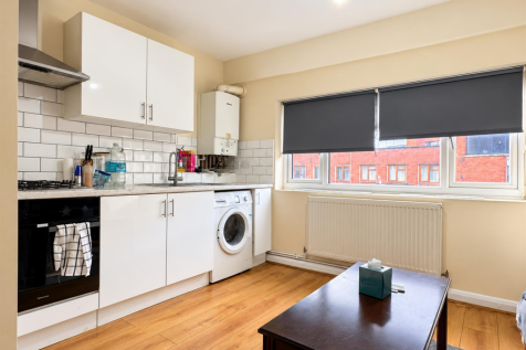 Living Room/Kitchen