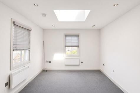 Wellington Passage, Wanstead, Redbridge, London photo 5